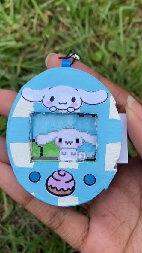 Tiktok= artwithm1ya Crafts To Do When Your Bored, Diy Crafts Bookmarks, Hello Kitty Crafts, Paper Toys Template, Instruções Origami, Kawaii Diy, Seni Dan Kraf, Pinterest Diy Crafts, Easy Paper Crafts Diy