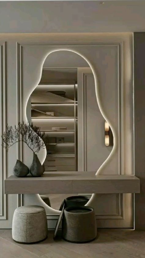 "Transform Your Living Space with Eye-Catching Irregular Mirrors""  Elevate your **minimalist apartment** with bold **irregular mirror designs** that complement sleek interiors while enhancing your overall **home décor**. Ante Room Ideas, Foyer Mirror Ideas, Aesthetic Mirror Ideas, Wall Mirror Aesthetic, Irregular Mirrors, Foyer Mirror, Curvy Mirror, Creative Mirror, Wall Decor Antique