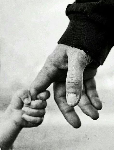 Baby and grandpa Black And White Photograph, Hands Holding, We Are The World, Hold My Hand, Jolie Photo, New Relationships, The Hand, White Photo, Black And White Photography