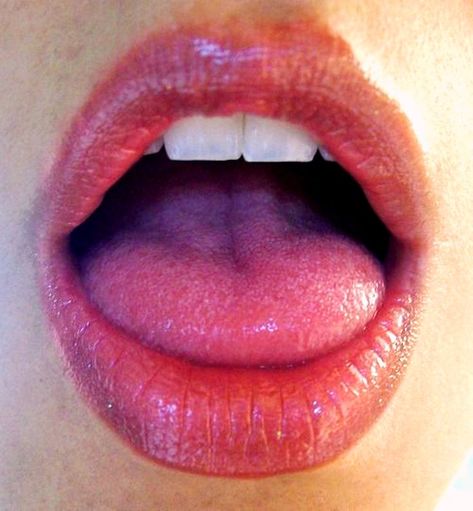 Sharp Tongue, Woman With Tongue Out, Celebrities With Tongue Out, Female Tongue Out, Spit On Tongue, Female Lips, Lip Service, Hot Lips, Healthy Diet