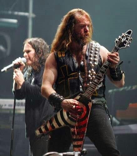 Zakk Wylde Bleeding Hand Playing His Gibson Flying V Gibson Flying V, Zakk Wylde, Black Label Society, Heavy Metal Music, Guitar Hero, Thrash Metal, Ozzy Osbourne, Black Sabbath, Music Genres