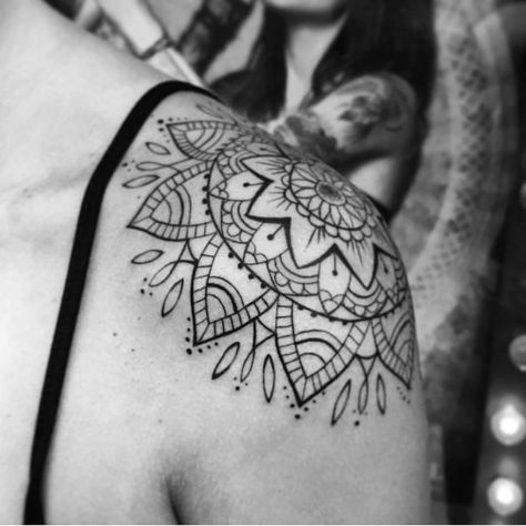 Mandalas, Shoulder Cap Tattoos For Women, Ovo Vegetarian, Tropical Salad, Best Tattoos For Women, Energy Snacks, Vegetarian Diet Plan, Low Calorie Dressing, Some Body