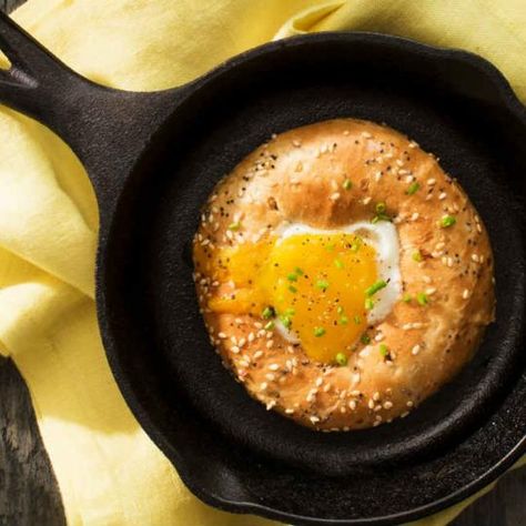 Egg In The Hole, Mexican Brunch, Fresco Cheese, Queso Fresco Cheese, Whole Wheat Bagel, Delicious Donuts, Camping Recipes, Delicious Breakfast, Mexican Style