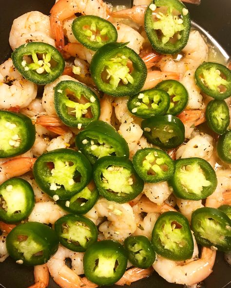 Shrimp And Jalapeno Recipe, Jalapeno Shrimp Recipes, Shrimp Jalapeno Recipes, Jalapeno Shrimp, Jalapeño Shrimp, Shrimp Keto, Seafood Boils, Hot Banana Peppers, Low Carb Shrimp Recipes