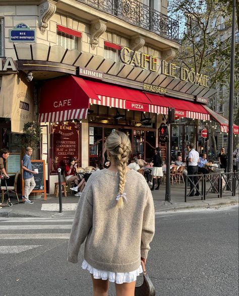 France Outfits Spring, Aesthetic Fall Outfit, Season Aesthetic, France Outfits, London Outfit, Autumn Fits, Italy Outfits, Spring Fits, Aesthetic Fall