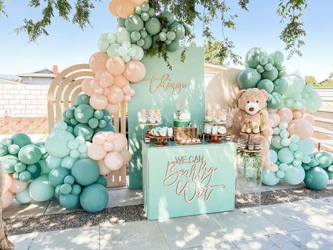 Baby Shower Look, 1st Birthday Decorations Boy, Birthday Party Boy, Bear Baby Shower Theme, Idee Babyshower, Baby Birthday Decorations, Baby Boy 1st Birthday Party, Baby Shower Theme Decorations, Gender Reveal Party Decorations