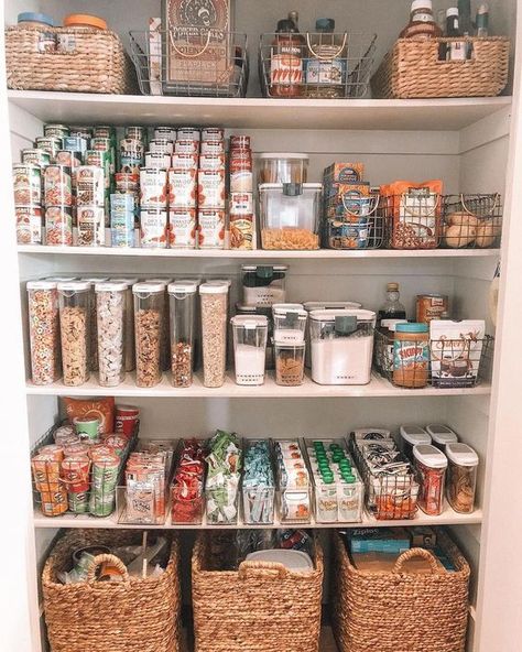 Cute Organization Ideas For Kitchen, New House Organization Ideas Kitchen, Exposed Pantry Organization, 4 Shelf Pantry Organization, Kitchen Organization Dishes, Organized Pantry Asthetic, Very Organized Pantry, Modern Farmhouse Organization, Organized Silverware Drawer