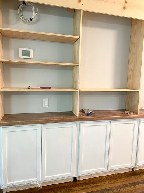 Rainbow DIY Bookshelf with Built in Cabinets Built In Shelves Countertop, Diy Bookshelf With Cabinets, Stained Built In Bookshelves, Library Addition, Diy Bookshelf Wall, Built Ins Dining Room, Diy Built In Shelves, Painted Built Ins, Bonus Room Design