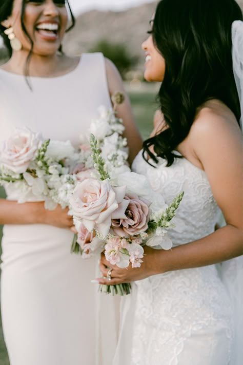 Rose Bridesmaid Bouquet, Blush Color Palette, Bridesmaid Bouquet White, Bridal Bouquet Spring, Lush Wedding, Wedding Flower Design, Wedding Aesthetics, Mauve Wedding, Blush Bouquet