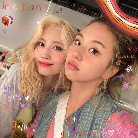 #twice #momo #chaeyoung #iconkpop #messyicon #twicemessyicon #twiceicon #momoicon #chaeyoungmessyicon #momomessyicon #chaeyoungicon Twice Chaeyoung, Sana Momo, Chaeyoung Twice, Twice Kpop, Extended Play, Kpop Girl Groups, What Is Love, K Idols, Justin Bieber