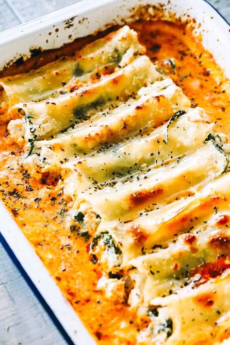 Chicken Cannelloni, Cannelloni Pasta, Ricotta Stuffed Chicken, Ricotta Spinach, Cannelloni Recipes, Plats Healthy, Pasta Dinners, Pasta Dinner Recipes, Deilig Mat