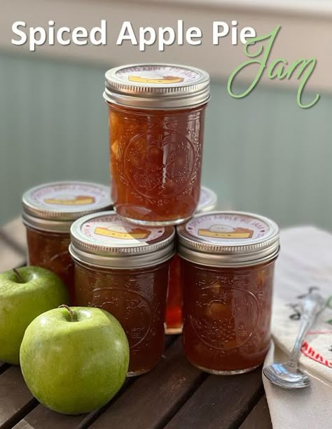 Spiced Apple Pie Jam Spiced Apple Jam Recipe, Cranberry Apple Jam Recipe, Apple Cider Jam, Savory Jams For Canning, Apple Jam Recipe Homemade, Spiced Jam, Apple Pie Jam Recipe Canning, Cranberry Apple Jam, Spiced Apple Jam