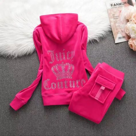 Will Ship Out Next Day So Cute And Basically Brand New Juicy Tracksuit, Two Pieces Set Outfits, Velvet Tracksuit, Pink Juicy Couture, Juicy Couture Tracksuit, Outfit Hoodie, Velvet Set, Velour Tracksuit, Chic Shirts