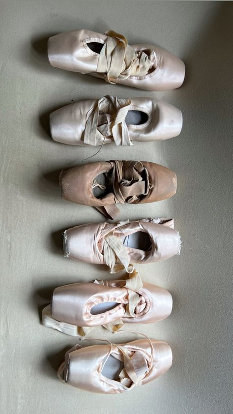 ballet pointe shoes aesthetic Pointe Shoes Wallpaper, Pointe Shoes Aesthetic, Ballet Pointe, Ballet Pointe Shoes, Shoes Wallpaper, Shoes Art, Shoes Aesthetic, Pointe Shoes, Art Installation