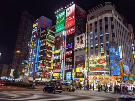 Robot Restaurant -PERMANENTLY CLOSED- Tokyo Buildings Aesthetic, Minecraft Tokyo Builds, Minecraft Tokyo City, Tokyo Minecraft, Tokyo Buildings, Street Reference, Tokyo Downtown, Tokyo Cityscape, Aesthetic Minecraft Builds