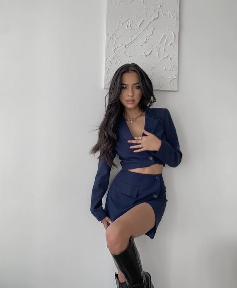 Alyssa Nicole, Ig Model, Photo Pose Style, Model Poses Photography, Instagram Photo Inspiration, Model Poses, Photo Poses, Classy Outfits, Photo Inspiration