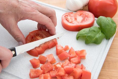 Dice Tomatoes Recipes, Dicing A Tomato, How To Dice A Tomato, Italian Diced Tomato Recipes, Diy Diced Tomatoes, Dice Tomatoes How To, Freezing Tomatoes Diced, Garlic Bruschetta, Recipes With Diced Tomatoes