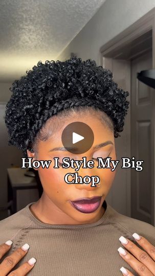 Natural Hair Styles Short Awkward Length, Styling Twa Short Natural Hair, 4a Natural Hairstyles Short, Wash N Go Hairstyles 4c Hair Short, Ear Length Curly Hair, Short Natural Hair Bun Styles, Twa Hairstyles 4c Hair, Short Natural Styles, Twa Styles