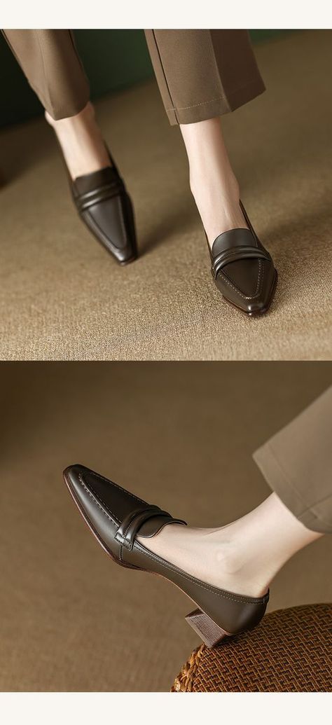 Good quality good reception pay attention with the packaging some parts are folded Women Shoes Formal, Elegant Shoes Heels Classy, Formal Shoes Women, Women Office Shoes, Elegant Flat Shoes, Womens Formal Shoes, Dressing Shoes, Elegant Shoes Flat, Shoe Outfits