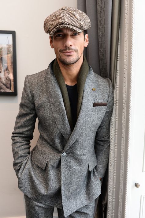 David Gandy Style, Terno Slim Fit, Flat Cap Men, Fashion Technology, Hardy Amies, Business Jacket, David Gandy, Winter Outfits Men, Man Fashion