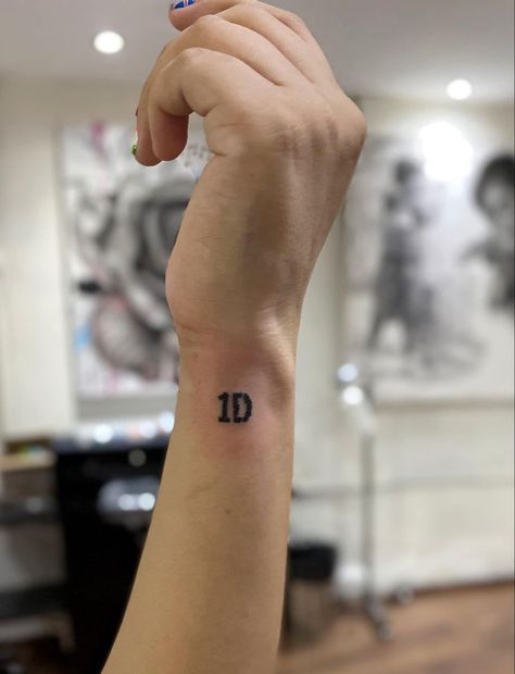 Harry Styles Arm Tattoos, Tatuaje Studio Ghibli, One Direction Tattoos, Harry Tattoos, Army Tattoos, Harry Styles Tattoos, Lyric Tattoos, Cute Little Tattoos, Cute Tattoos For Women