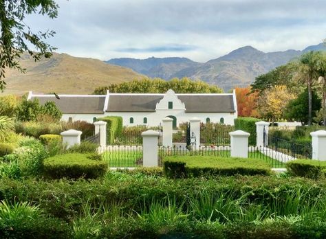 South Africa Road Trips, Caribbean Architecture, Dutch Farms, Dutch Architecture, Cape Dutch, Caribbean Homes, African House, Garden Walls, Wine Tourism