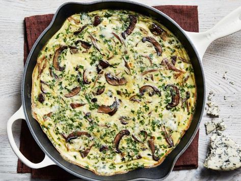 Get Mushroom Blue Cheese Frittata Recipe from Food Network Artichoke Frittata, Breakfast Fruit Salad, Mediterranean Diet Breakfast, Goat Cheese Frittata, Mediterranean Breakfast, Whole Wheat Pizza, Easy Mediterranean Diet Recipes, Overnight Oat, Cheese Frittata