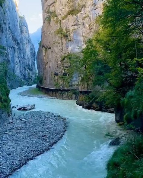 Switzerland | Travel | Nature 🇨🇭 on Instagram: "Amazing Switzerland ❤ Who want to be here? 😍 📸By @swissaround Follow @switzerland.collective Follow @switzerland.collective _ _ _ _ #switzerland #switzerland🇨🇭 #inlovewithswitzerland #myswitzerland #visitswitzerland #switzerlandwonderland #switzerland_vacations #switzerlandpictures #switzerland_bestpix #ig_switzerland #iloveswitzerland #igersswitzerland #switzerland_destinations #amazingswitzerland #bnw_switzerland #switzerlandvacations #swit World Most Beautiful Place, Voyage Europe, Beautiful Locations Nature, Dream Travel Destinations, Beautiful Scenery Nature, Alam Yang Indah, Beautiful Places In The World, Beautiful Places To Travel, Bern