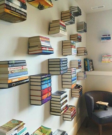 Floating Book Bookshelf, Floating Book Wall, Floating Book Shelves Aesthetic, Diy Bookshelf Wall Bedroom, Bookshelves Above Doors, Library Book Shelves Aesthetic, Floating Bookshelf Aesthetic, Floating Bookshelf Decor, Book Shelves In Bedroom Wall