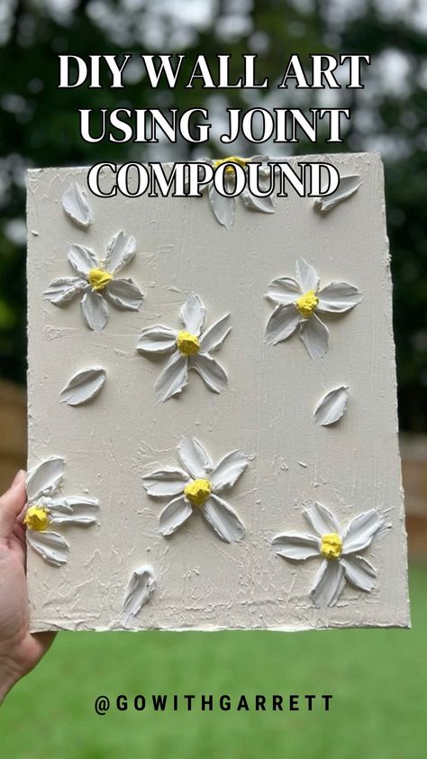 How to use joint compound on canvas to create affordable, aesthetic wall art for your space! 🌻 Compound Wall Art, Compound Art, Boutique Crafts, Rs Activities, Wall Art Easy, Compound Wall, Affordable Aesthetic, Aesthetic Wall Art, Abstract Canvas Wall Art