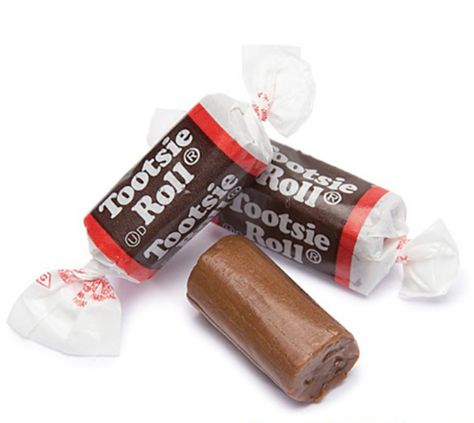 Tootsie roll is one of those vintage sweets that never really go out of style. They are super yummy and gooey and today will show you how to make them Peanut Free Candy, Cheesecake Frosting, Tootsie Rolls, Vintage Sweets, Caramel Bars, Tootsie Roll, Free Candy, How To Make Rope, Vintage Candy