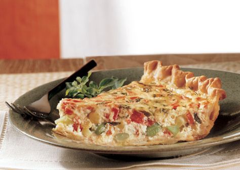 Succotash and Goat Cheese Quiche photo Bacon And Potato Quiche, Bacon Lattice, Potato Quiche, Onion Frittata, Goat Cheese Quiche, Cheese Quiche Recipe, Breakfast Pie, Bacon Quiche, Breakfast Ingredients