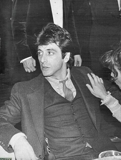 Robert De Niro Black And White, Al Pacino 70s, Young Al Pacino, Don Corleone, Tony Montana, Al Pacino, The Godfather, Old Hollywood, Serie Tv