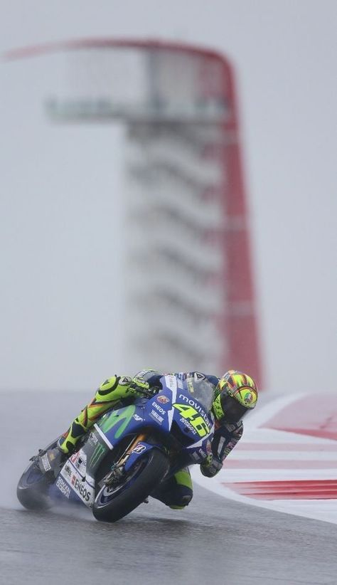 Vr46 Valentino Rossi, Moto Wallpapers, Motogp Valentino Rossi, Motogp Rossi, Riding A Motorcycle, Valentino Rossi 46, Motorcycle Racers, Mobil Drift, Motorcycle Aesthetic