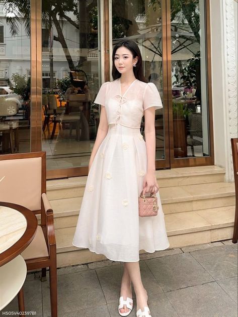 Filipiñana Dress Modern Casual, Simple Filipiniana Dress, Modern Filipiniana Dress For Graduation, Korean Graduation Outfit, Modern Filipiniana Dress Knee Length, Casual Filipiniana, Filipiniana Dress Modern Simple, Elegant Midi Dress Classy, Dress Korean Style Simple