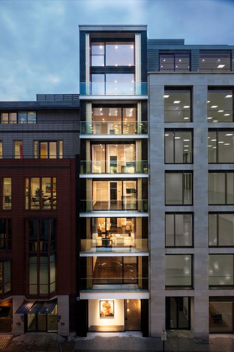 Hanover Street, Gorgeous Apartment, Apartment View, Narrow House, Layout Architecture, London Apartment, Baroque Architecture, Small Buildings, Building Facade