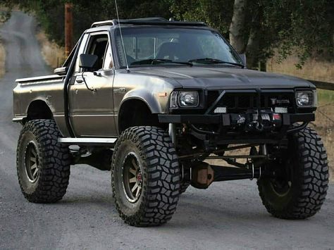 Toyota Trucks 4x4 Old, Old Toyota, Toyota Trucks 4x4, Toyota Runner, Toyota Tacoma Mods, Toyota Pickup 4x4, Datsun Pickup, Single Cab Trucks, Tracker Motorcycle