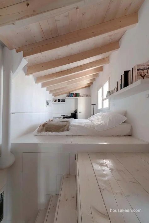 Building Styles, Loft Layout, Tiny Loft, Swedish Cottage, Floating Bookshelves, Small Wooden House, Attic Bedrooms, Loft Room, Sleeping Loft