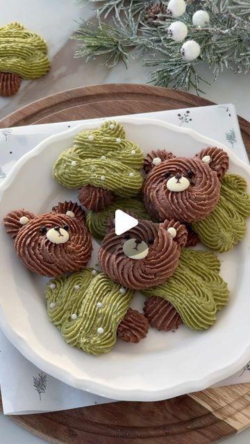 Yukiko Tanzi on Instagram: "Matcha and chocolate piped butter cookies 🌲🐻
Piped butter cookies are so cute and easy to make! Have you tried making them yet?
Recipe is available in my Piped butter cookies ebook on my website, link in bio! ❤️

#christmas #christmasbaking #holidaybaking #holidays #baking #pastry #cookies #buttercookies #bakingrecipe" Piped Butter Cookies, Piped Christmas Cookies, Piped Cookies, Butter Cookies Christmas, Xmas Cookies Recipes, Pastry Cookies, Xmas Cookie, Christmas Homemade, Christmas Food Desserts