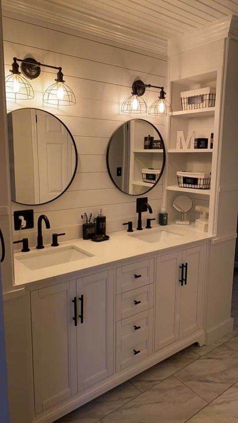 Visionary Board, Makeover Kamar Mandi, Modern Small Bathrooms, Full Bathroom Remodel, Bathroom Farmhouse Style, Bad Inspiration, Restroom Decor, Bathroom Redesign, Bathroom Remodel Designs