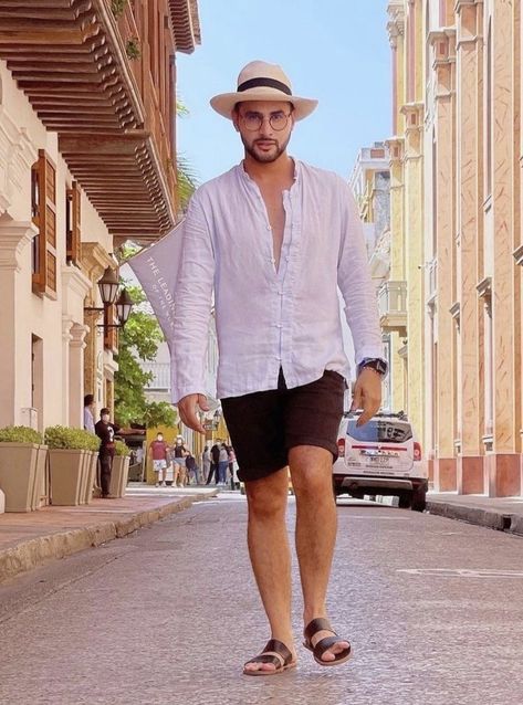 Panama Hat Outfit Summer, Sombrero Outfit, Panama Hat Outfit, Summer Outfits Men Beach, Hat Outfit Summer, Mens Linen Outfits, Hat Outfit, Honeymoon Outfits, Outfits Hombre