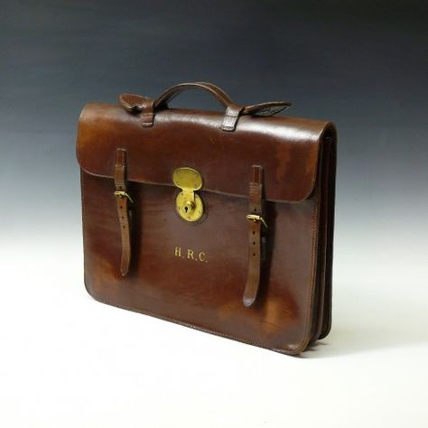 Bentleys — Vintage Luggage Vintage Briefcase, Leather Briefcase Men, Vintage Luggage, Briefcase For Men, Mens Leather Bag, Leather Briefcase, Leather Travel, Leather Messenger, Vintage Bags