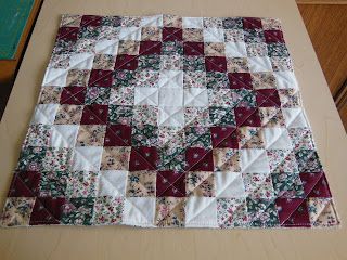 Mistress of Quilts: Trip Around The World Around The World Quilt Pattern, Quilting Patterns Free, Pattern Design Ideas, Trip Around The World Quilt, Around The World Quilt, Bargello Quilt Patterns, Free Quilt Tutorials, Bargello Quilt, Bargello Patterns