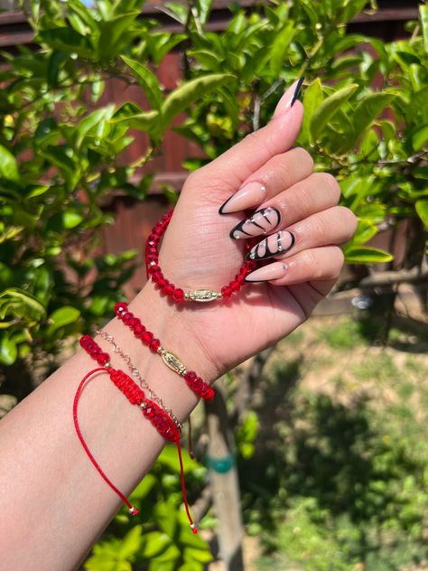 Light Pink and Gold Virgen de Guadalupe Stretch Bracelets ✨ Mexican Bracelets Handmade, Mexican Bracelets, Bead Business, Guadalupe Bracelet, Preppy Nails, Bracelet Inspo, Bracelets Ideas, Good Luck Bracelet, Job Ideas