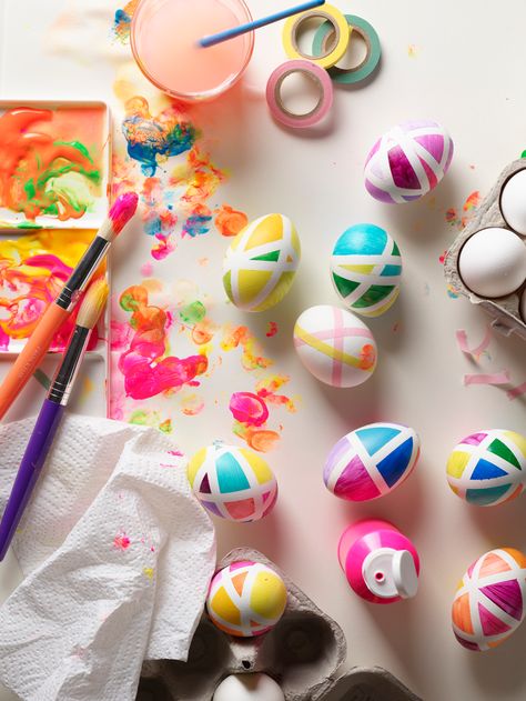 Decorating Eggs, Easter Eggs Kids, Easter Egg Art, Colorful Eggs, Easter Egg Dye, Easter Egg Crafts, Easter Egg Painting, Easter Eggs Diy, Toddler Easter