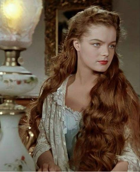 Western Hairstyles, Movie Fashion Outfits, Empress Of Austria, Bella Hadid Street Style, Romy Schneider, Romantic Outfit, Film Inspiration, Princess Aesthetic, Hair Photo