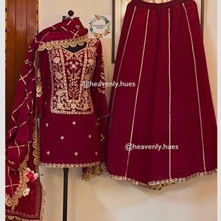 Bridal Suits Punjabi, Designer Suits For Wedding, Punjabi Dress Design, Velvet Dress Designs, Punjabi Outfits, Latest Dress Design, Pakistani Fancy Dresses, Simple Pakistani Dresses, Beautiful Dress Designs