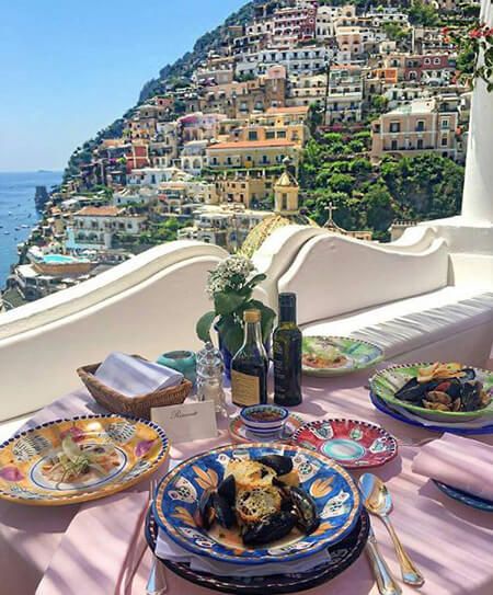 18 Best Shops on the Amalfi Coast - The Slow Road Travel Blog Zoom Meeting, Positano Italy, Italy Summer, Italy Aesthetic, Nice Place, Italian Summer, European Summer, Beautiful Places To Travel, Positano