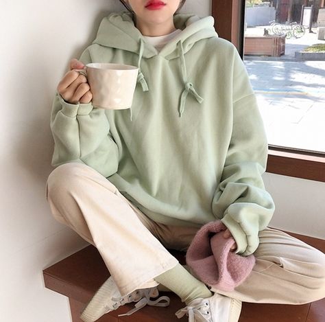 Korean Daily Fashion - Official Korean Fashion Green Sweatshirt Outfit, Green Hoodie Outfit, Hoodie Aesthetic, Sailor Jupiter, Sailor Venus, Inspo Board, Aesthetic Shirts, Korean Girl Fashion, Hoodie Outfit