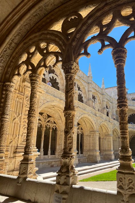 Lisbon Portugal Architecture, Lisbon Astethic, Sintra Portugal Aesthetic, Portugal Astethic, Lisboa Aesthetic, Monastery Architecture, Lisbon Portugal Aesthetic, Lisbon Summer, Lisbon Aesthetic